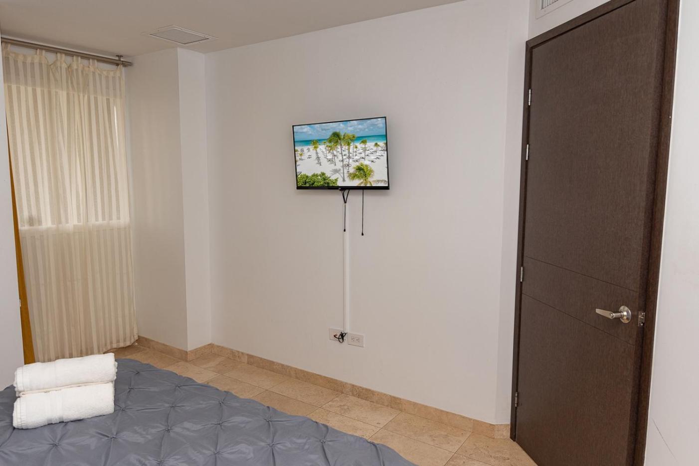 Star Oasis Condo Palm Beach Екстер'єр фото